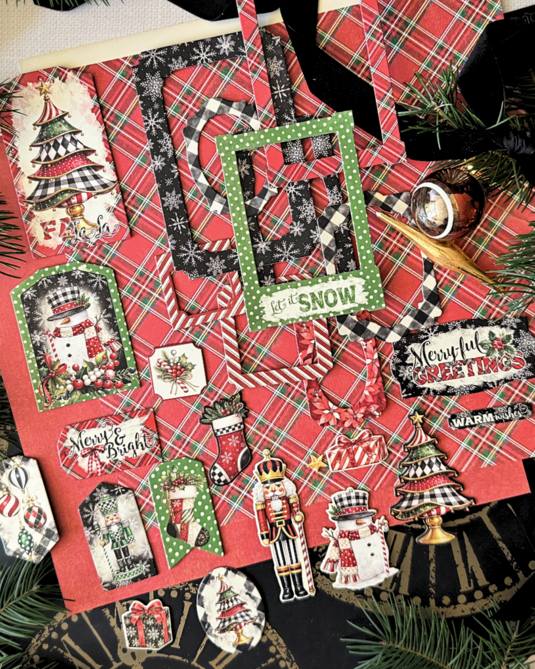 Graphic 45 - Chipboard Pieces, Tags & Frames - Merry-ful Greetings