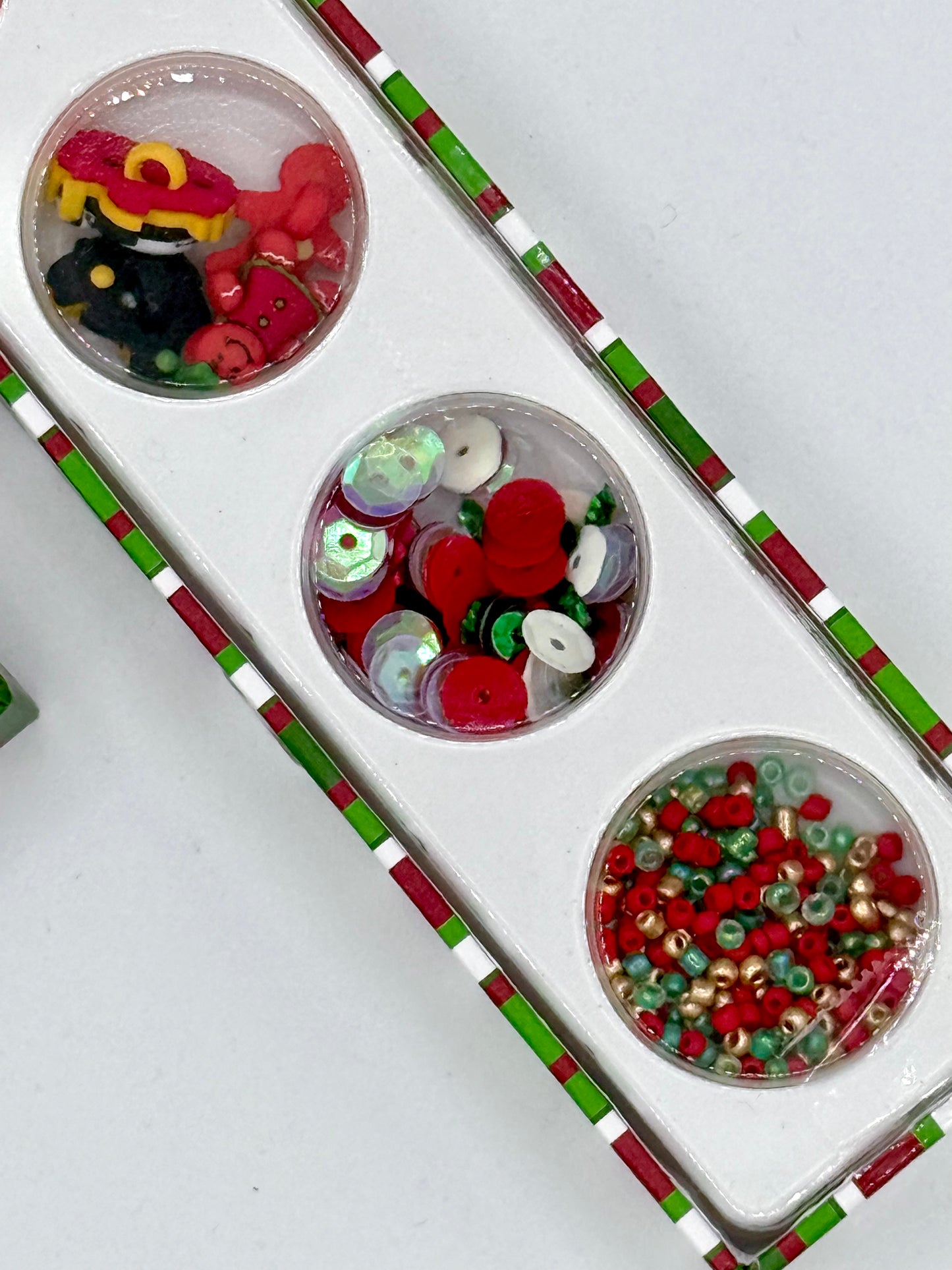 Buttons Galore & More - Candy Cane Assorted Gift Box
