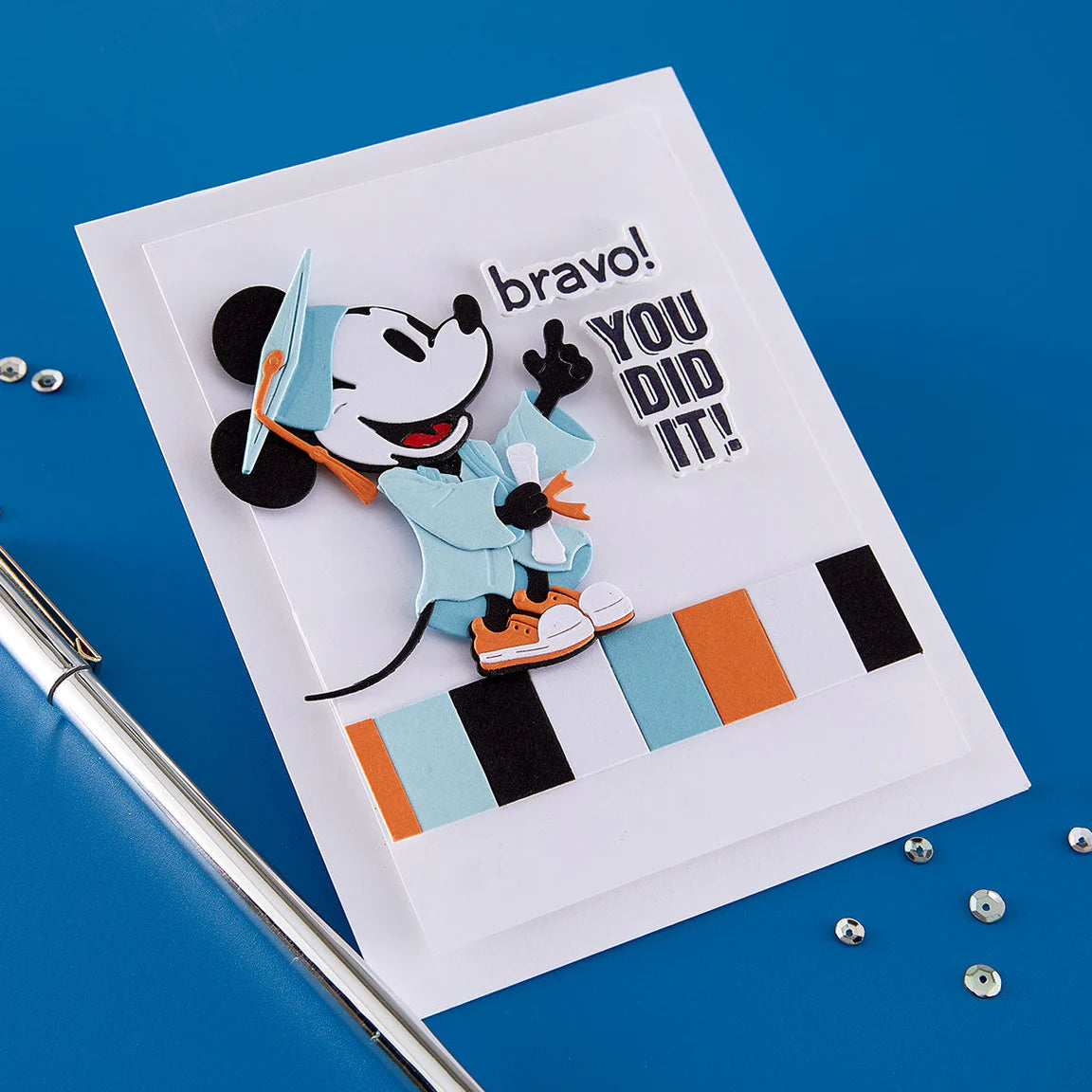 Spellbinders - Cutting Dies - Classic Mouse Graduation